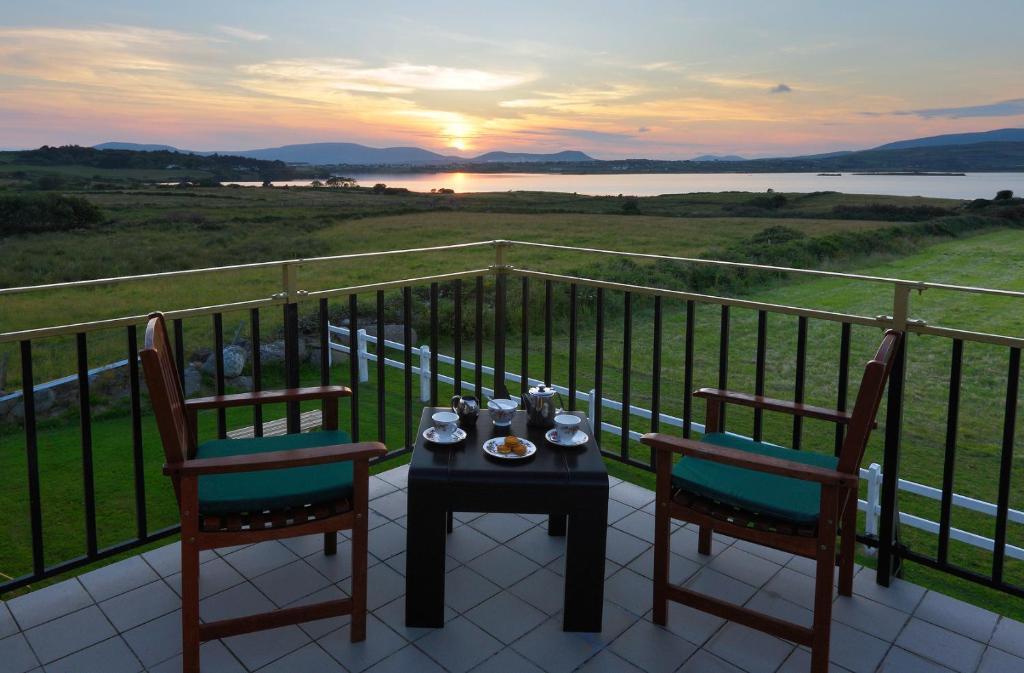 Hôtel Lakelands Farm House à Waterville Extérieur photo